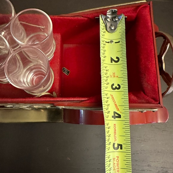 Old Ford Model T Vintage Mini Bar Decanter Set Shot Glasses - Picture 6 of 13